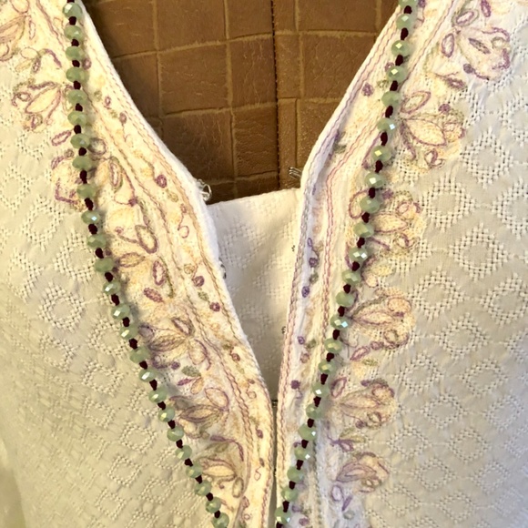 NWOT Boho embroidered top - Picture 9 of 16